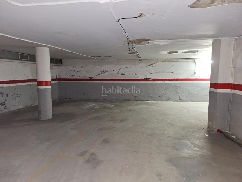 Foto bce05128-f455-404a-8ea6-8de37737e825. Parking coche en Centre-Estació Gavà