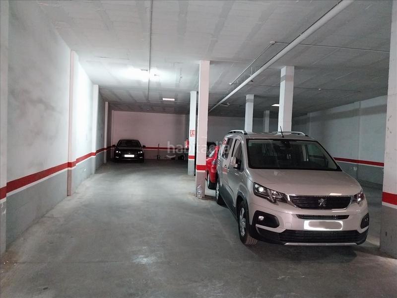 Foto 0722e873-d2f2-4493-b65d-7c1bf66f5e04. Car parking in Pueblo Benicasim / Benicàssim