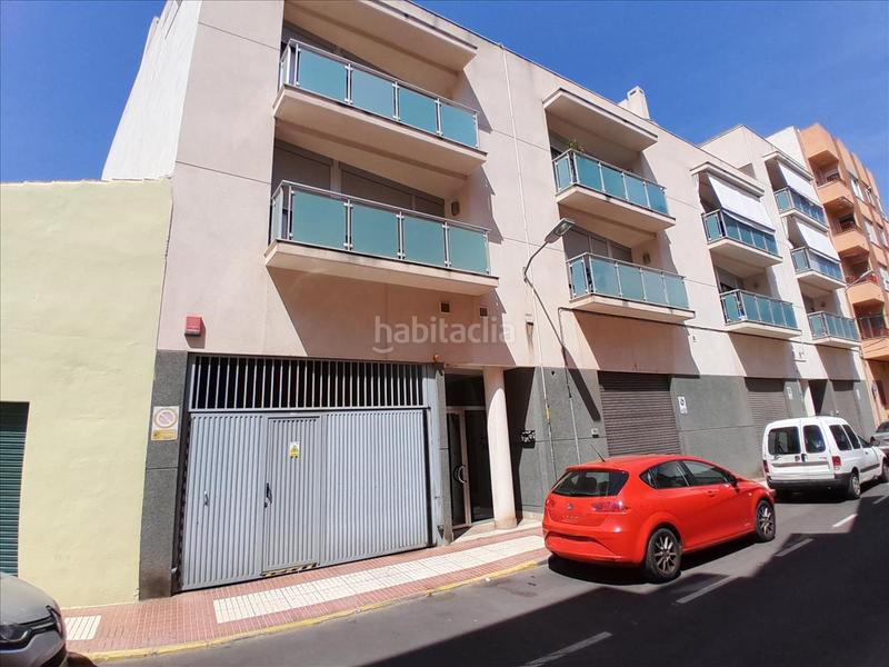 Foto aaa77d5a-cde4-4207-b836-cee89b42435c. Car parking in Pueblo Benicasim / Benicàssim