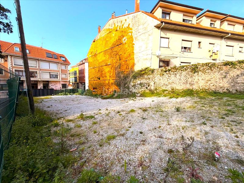 Foto 56f49440-4faf-48b0-a052-c0e8f6d85539. Terreny residencial a Llanes pueblo Llanes