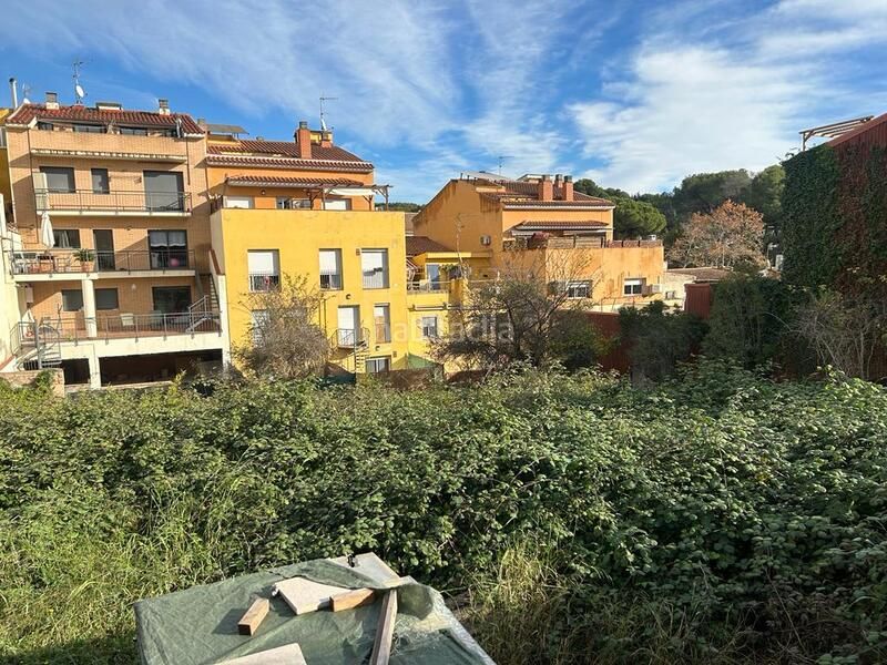 Foto c685a874-49f1-4274-98c6-e69dcc09e19b. Terrain résidentiel dans Ca n´Oriol Rubí