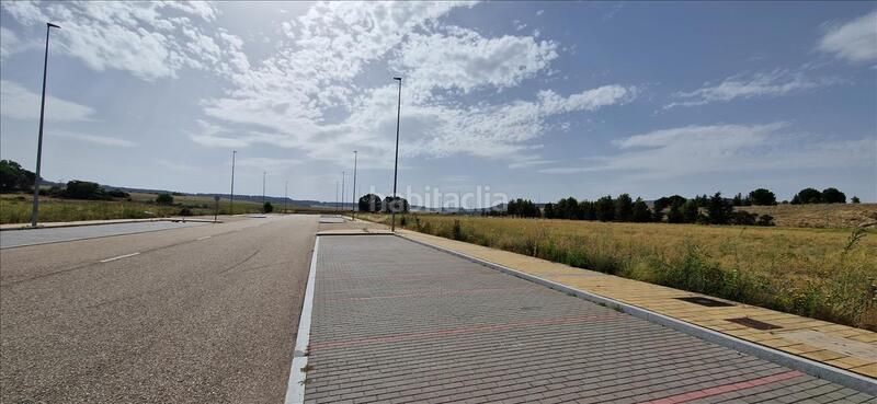 Foto 501e7bc5-202b-4a58-a6ee-d8706f1cce47. Area edificabile industriale in Simancas