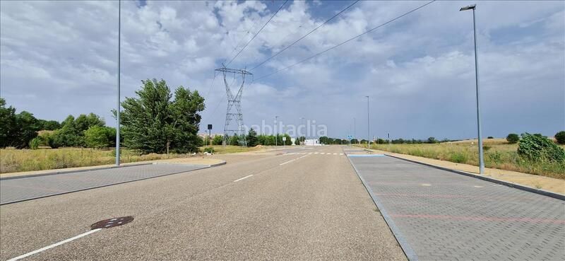 Foto 6c3dba73-38a1-401a-b388-fd19e38f2866. Area edificabile industriale in Simancas