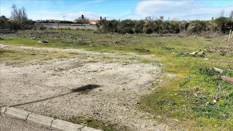 Foto c3520de4-54eb-470c-a950-6f5c38b0d9f2. Terreny residencial a Laguna de Duero