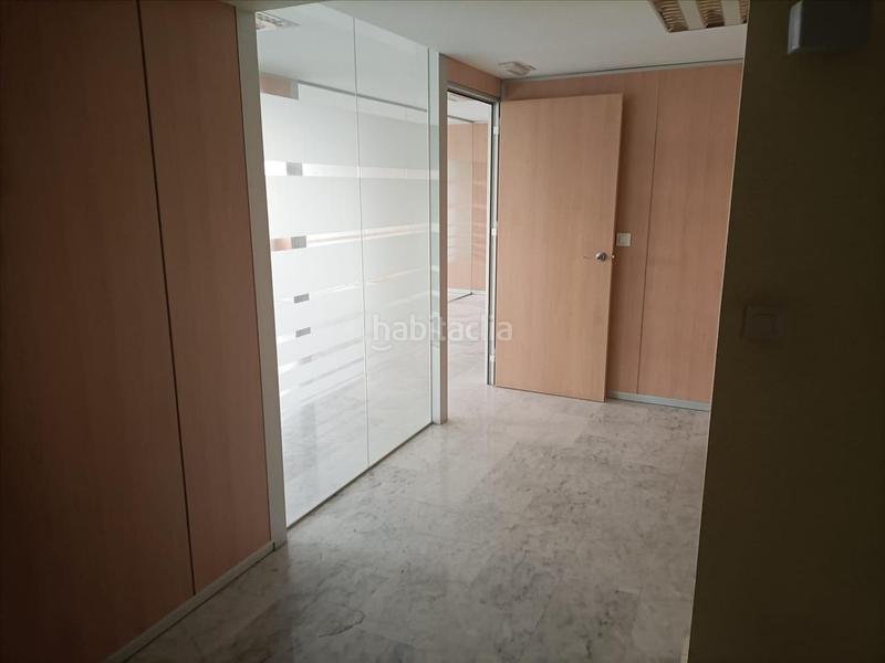 Foto faeef9e7-8fb3-4dc7-a8ab-9d16afe4dac5. Bureau dans Urbadiez - Entrepuentes Sevilla