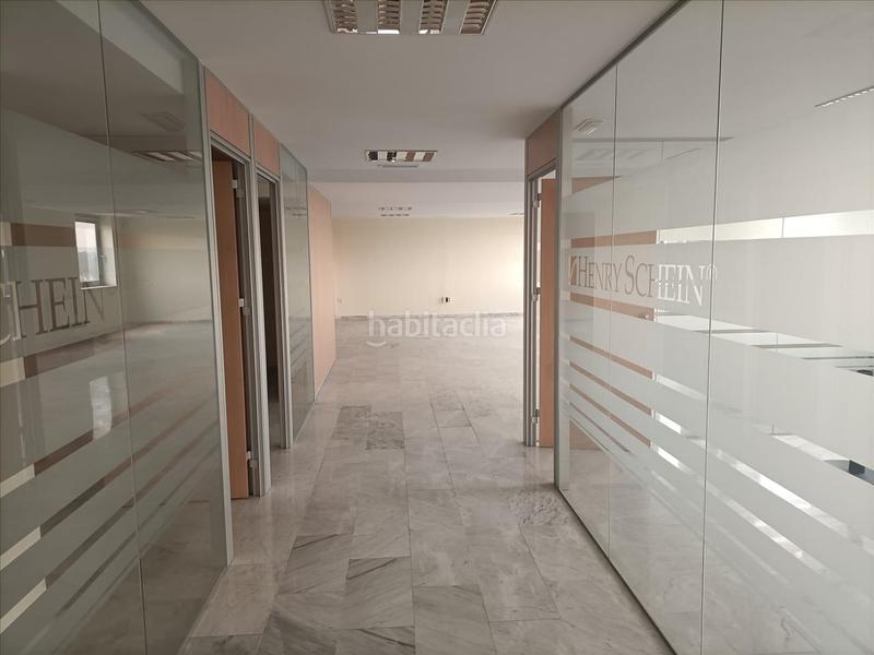 Foto 484e6fa1-89ff-4d04-803c-a55e4380330a. Office space in Urbadiez - Entrepuentes Sevilla