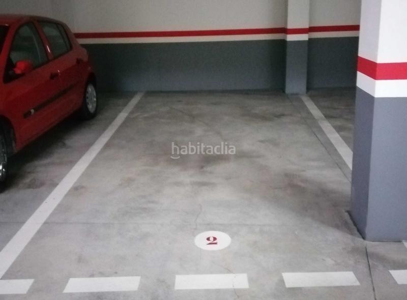 Foto e6b140f7-783f-4fc4-bd3b-c3a1937523eb. Aparcament cotxe a Sur Ávila