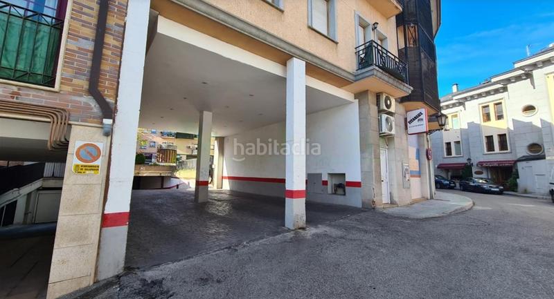 Foto 15971749-a25c-4578-b5c7-7fd2861acefa. Aparcament cotxe a Casco Antiguo Galapagar