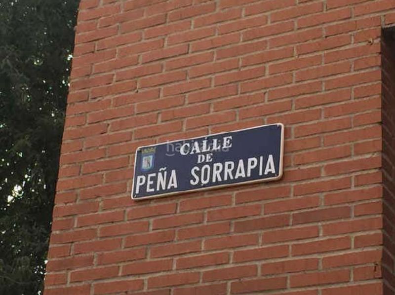 Foto d956f78b-cf4a-4f0e-ba0e-da79b3873d87. Aparcament cotxe a Casco Histórico de Vallecas Madrid