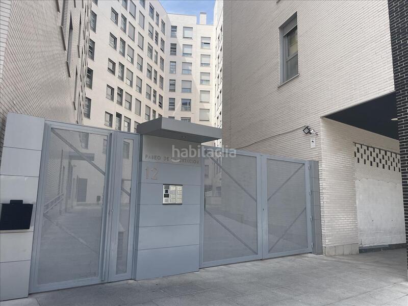 Foto 14a4ee09-a99f-4671-bfa2-a2f6e1f9017b. Autoparkplatz in Centro Arganda del Rey