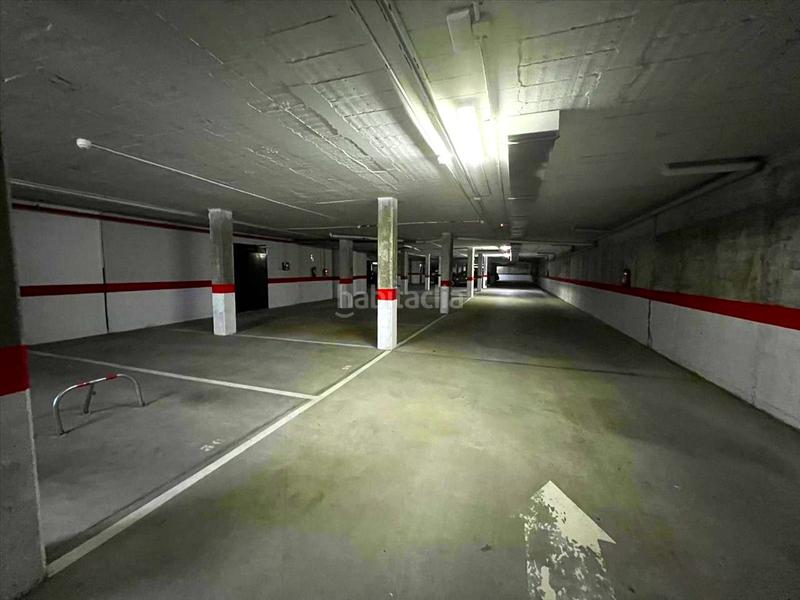 Foto b10ec162-6ec7-4d0e-9866-708047311c4a. Aparcament cotxe a Zona Industrial Tres Cantos