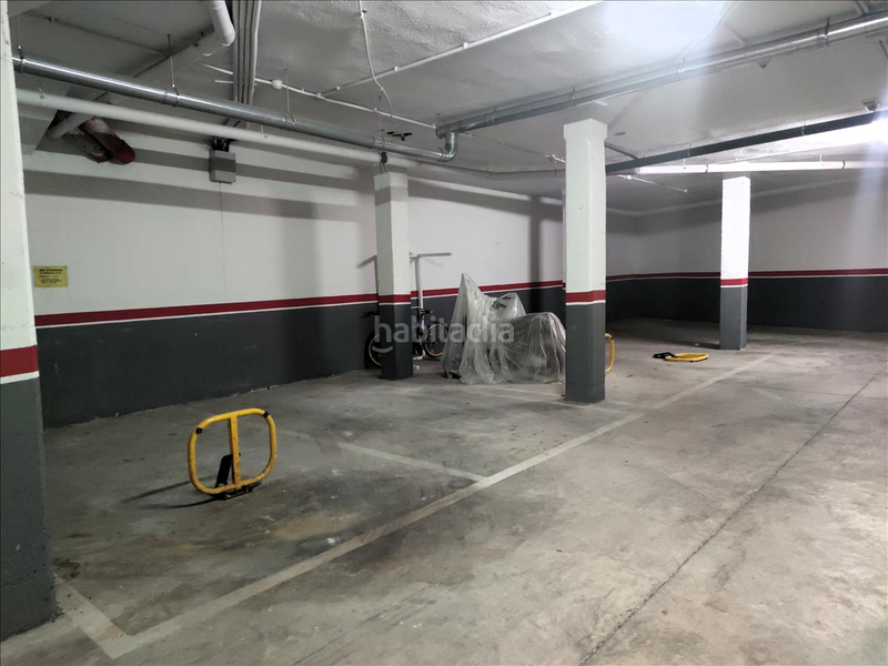 Foto 7120c1ff-df14-4ce3-aa9b-aac452105a7e. Parking coche en Torreblanca