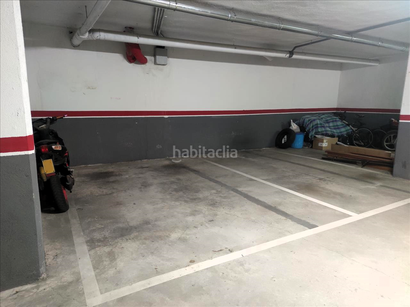 Foto f8f8ea76-7f81-40cc-9f60-24b234867e49. Posto auto in Torreblanca