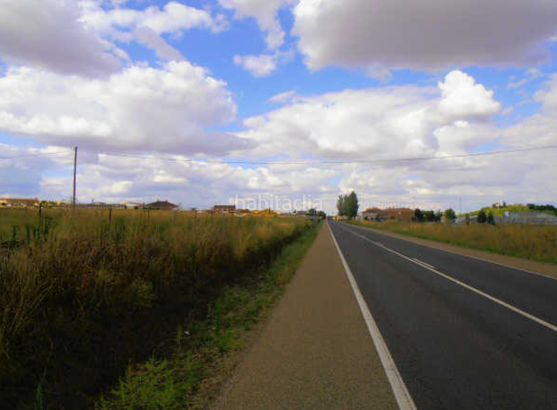 Foto f9a148a2-8fa1-46f4-aca9-561cb6a16413. Terreno residencial en Aldeatejada