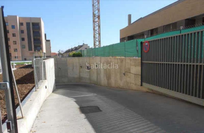 Foto 80154c1b-1d6e-49b0-b79c-7446de4e0ac5. Parking coche en Las Dehesillas-Vereda de los Estudiantes Leganés
