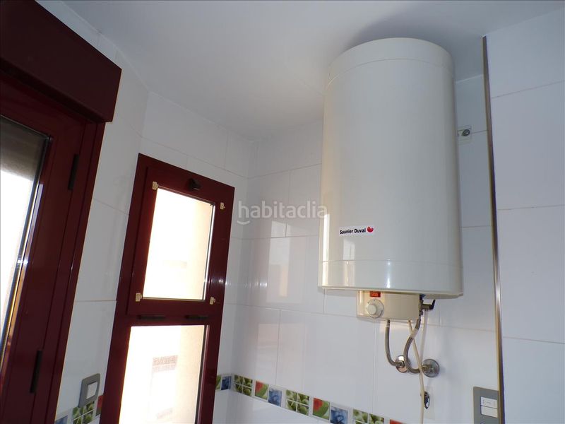 Foto 0d921afb-cca3-4820-9b4d-0b8c3d2f41fe. Pis a Almenara