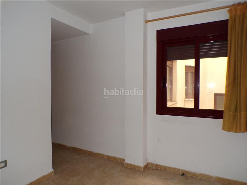 Foto 36715361-196d-45dc-aa35-93a265b898a7. Pis a Almenara