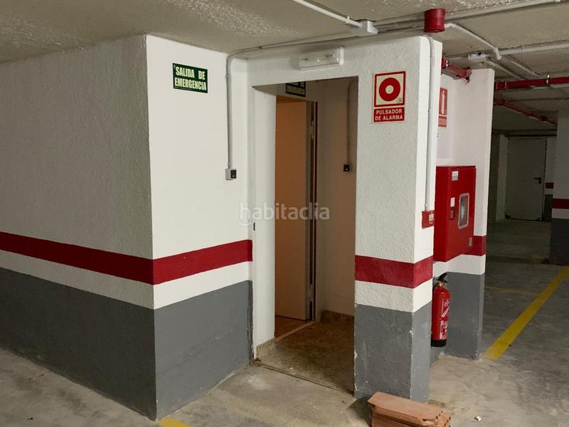 Foto 1eee7987-280d-4170-b150-431026e31cce. Parking coche en Pueblo Benicarló