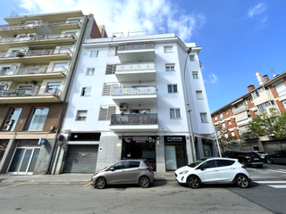 Aparcament cotxe  Ronda. francesc macia 9-11