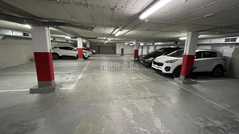 Foto 71fba5fe-3106-4457-8d20-02ed6faf9267. Autoparkplatz in Sagnier-Plaça de Catalunya Prat de Llobregat (El)