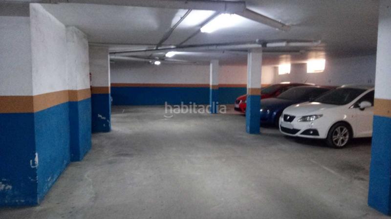 Foto be7e08b3-ce27-4bea-921b-df75ead1d027. Parking coche en Magán