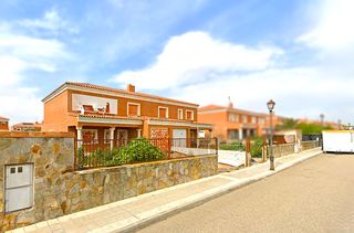 Semi detached house in Barcience