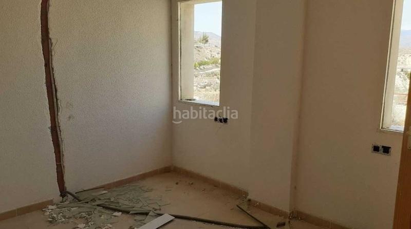 Foto 54f203dd-e2ac-4cc3-8761-983969dc97ab. Aparcament cotxe a Terque