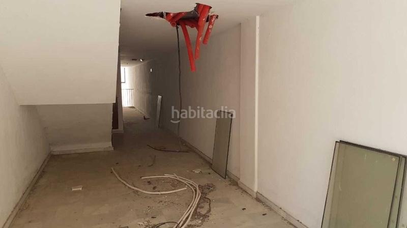 Foto a8154243-fbe0-4c62-933a-36edae116729. Aparcament cotxe a Terque