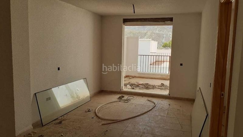 Foto ef004cc7-667b-4be8-bfd7-98336b0790d5. Aparcament cotxe a Terque