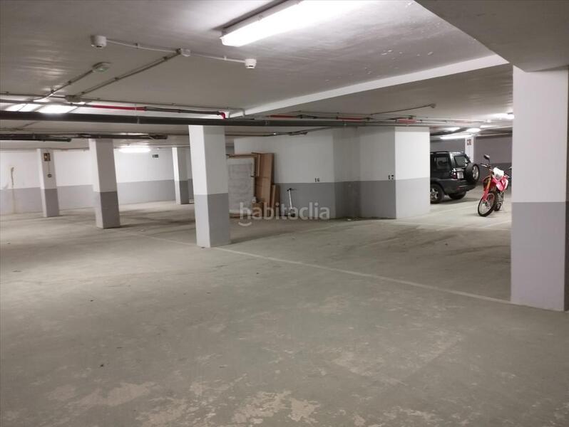 Foto a1efde60-4c17-42ac-ad00-32ef82936d77. Aparcament cotxe a Verger (el)