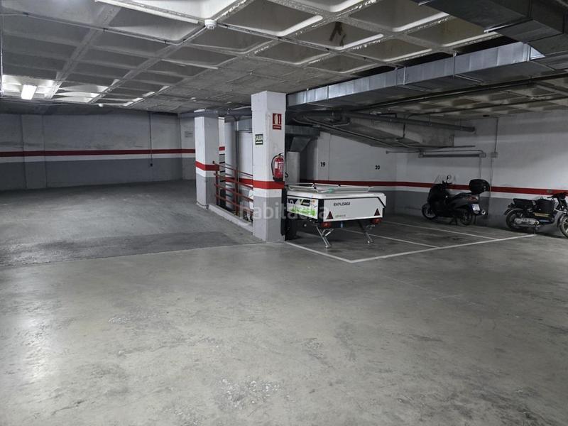 Foto c7b5e2fb-36f0-438b-ac77-39147ecfe7ae. Autoparkplatz in El Toscar Elche / Elx