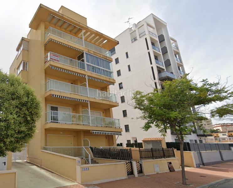 Foto c1f6f4dc-9a11-4a6f-99e4-7c45ed512ba4. Car parking in Puerto Deportivo Guardamar del Segura