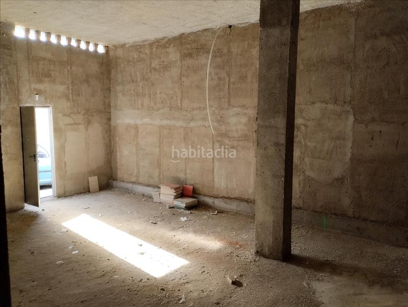 Foto 53e299f8-bac8-4da4-a9c2-9e99abebbb18. Locale commerciale in Pilas