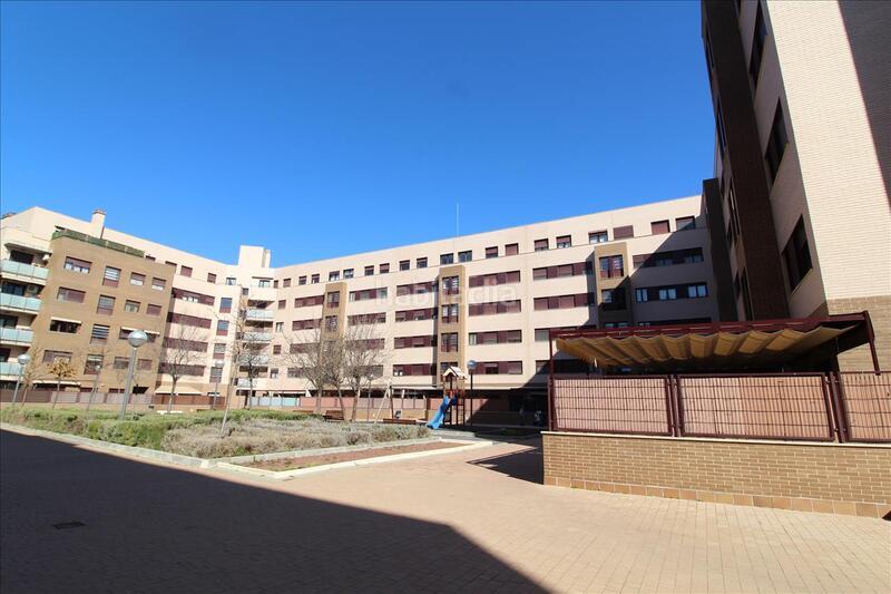 Foto 5bbf3344-b5fb-47dc-800a-031014a378b1. Car parking in Ayuntamiento - Avenida Siglo XXI Azuqueca de Henares