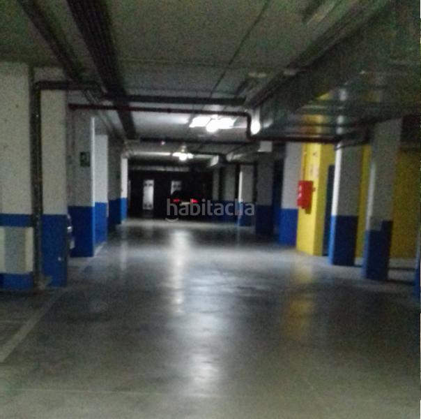 Foto f88bcd19-f7d0-414c-8d97-6041c7724e3d. Car parking in Ayuntamiento - Avenida Siglo XXI Azuqueca de Henares