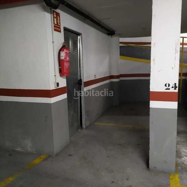 Foto 848d6437-4ce2-45fd-8314-1f02c221a4e8. Car parking in Centro Lucena