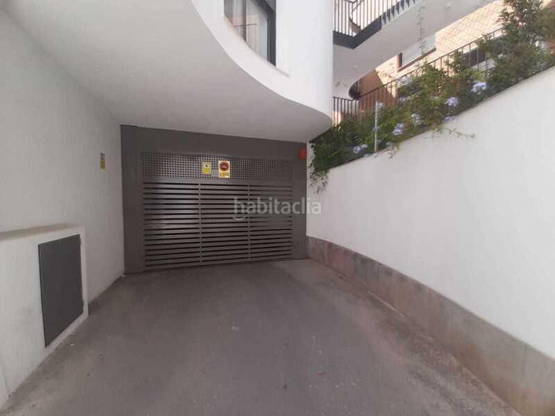Foto 3ca6f466-ac65-4376-bbcc-2aee819f4d67. Parking coche en Centro Lucena