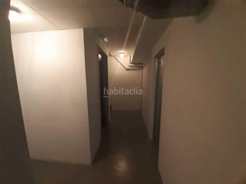 Foto b1c93678-24ad-4b89-81a7-ed8244b04ef7. Parking coche en Centro Lucena