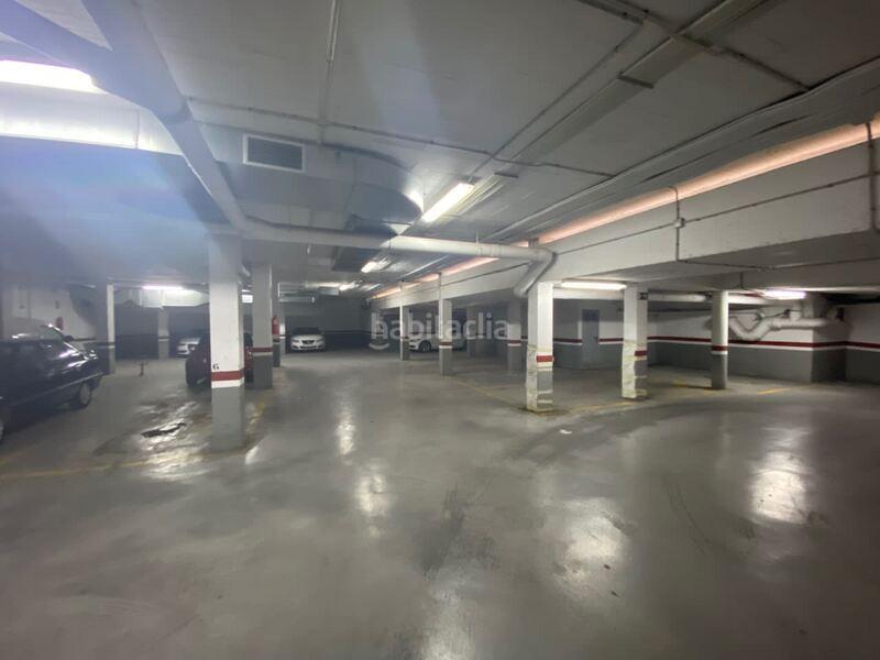 Foto b11741cd-ddb8-4299-9bf3-f0b04af5e7d7. Car parking in Centro Lucena