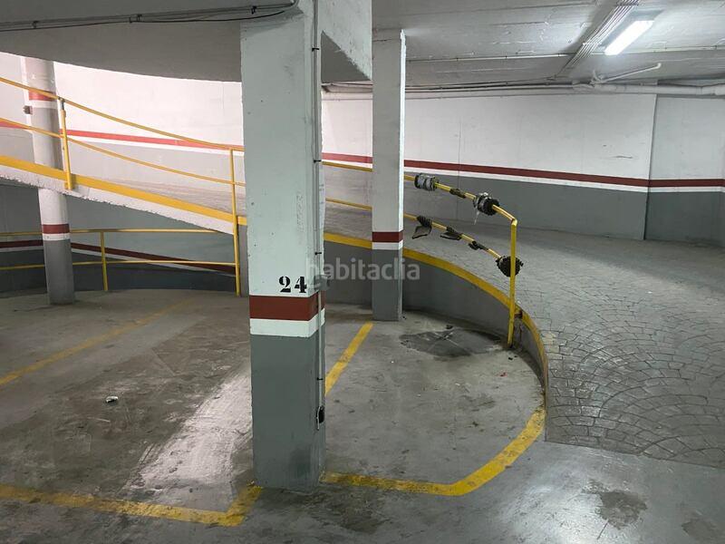 Foto efe9b702-2d24-4430-9357-2c0685d0f854. Autoparkplatz in Centro Lucena