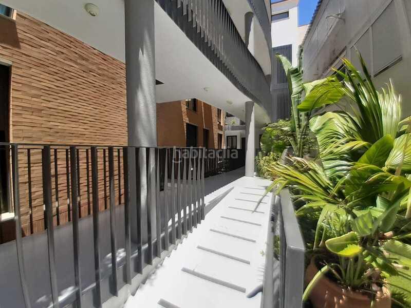 Foto 150647ab-5b34-4866-ad10-6b9b84b95a63. Posto auto in Centro Lucena