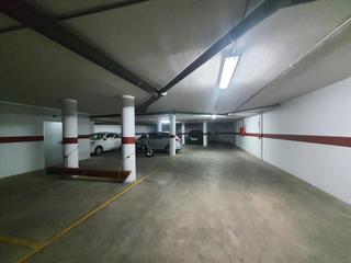 Aparcament cotxe  Cervantes