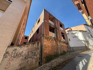 Industrial building  Empedrada