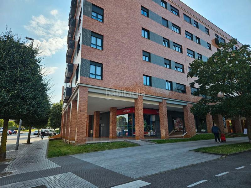 Foto d4c1099f-67a5-4df9-9f9f-cabc49478755. Aparcament cotxe a Montevil Gijón