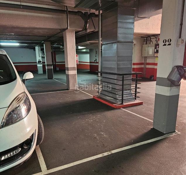 Foto b4109dba-4c43-4a55-a7f4-ea2fd4402e5c. Autoparkplatz in Montevil Gijón