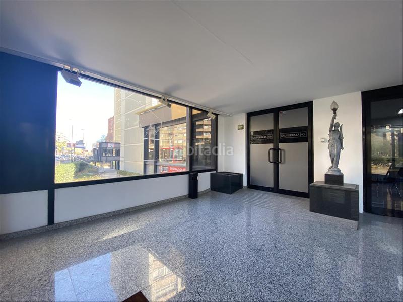 Foto a04f397a-2f24-4e46-9d05-acba49932307. Büro in Putget - Farró Barcelona