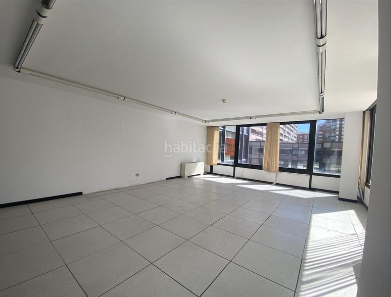 Foto ab2441ab-a095-43a6-bddd-55232ea44caa. Büro in Putget - Farró Barcelona