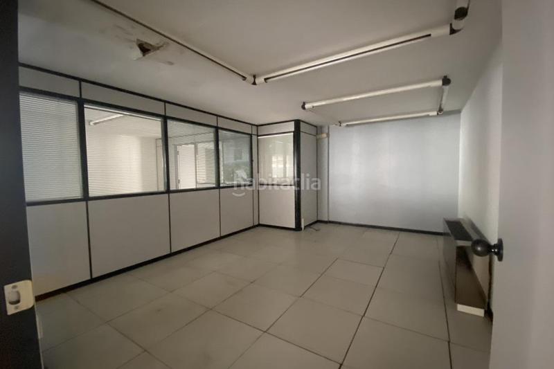 Foto c128175b-dc2c-4fc5-a304-b3f461a4941e. Ufficio in Putget - Farró Barcelona