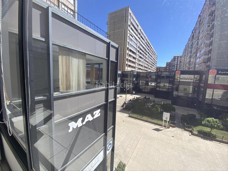 Foto d18bfd44-6710-4f18-a3e1-13ac6fef2114. Ufficio in Putget - Farró Barcelona