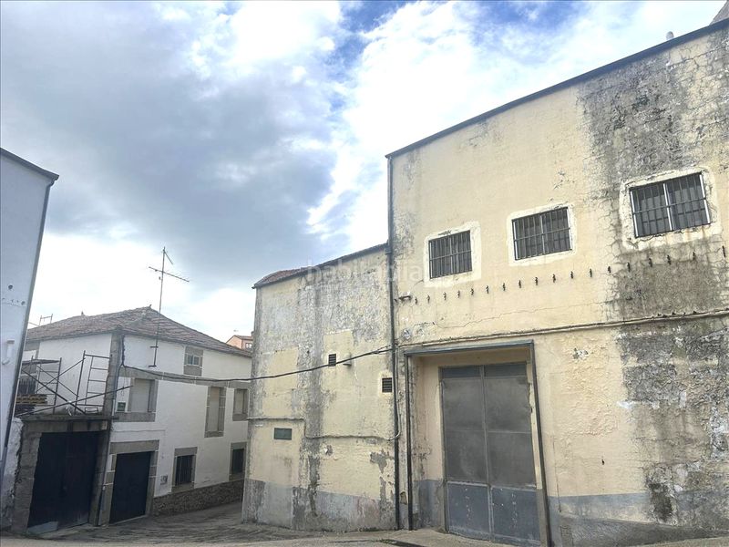 Foto 1f376a96-f5b1-47ed-bc92-cfe48f7e7f44. Nau industrial a Ledrada